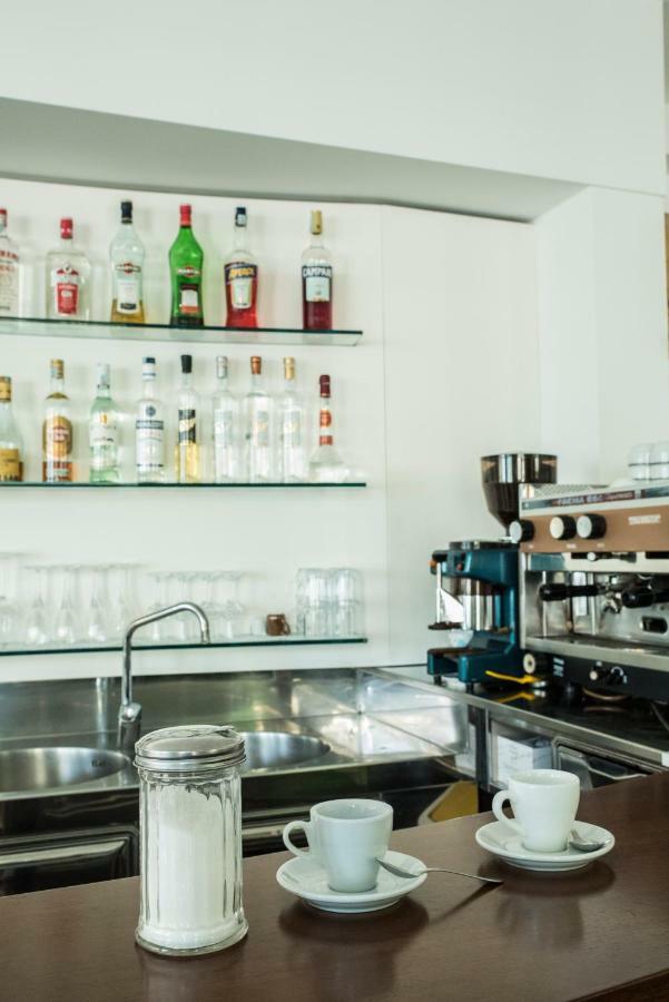 Hotel Houston リミニ エクステリア 写真